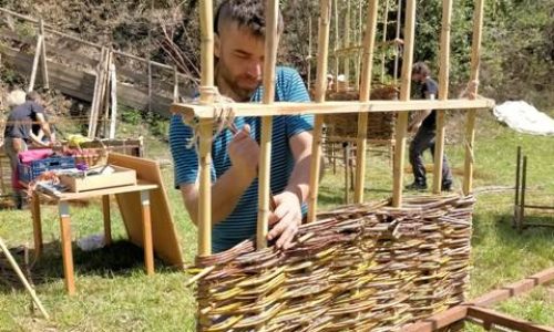 Taller de bioconstrucció: laberints amb entramats